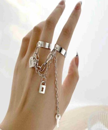 Anillo de decoración de corazón y candado (rj2203043384593353)