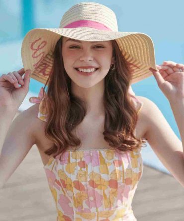 Sombrero de paja con bordado de letra (sc2202282203222226)