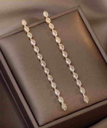 Zarcillos con circón brillos (swear18210511543)