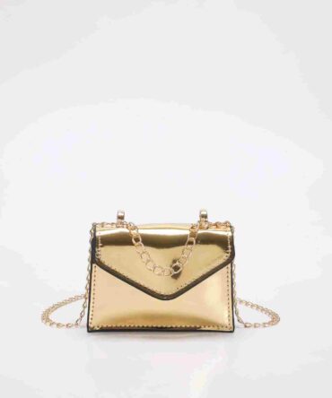 Minibolso cuadrado con solapa de cadena metalizada (sg2212204501010714)