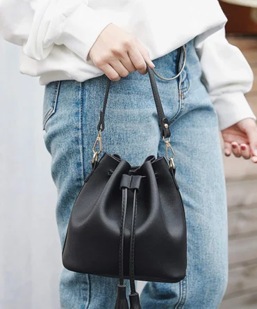 Bolso cubo mini con diseño de cordón (sg2211074444938683)