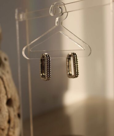 .Silver clip huggies (mfw0067-2)