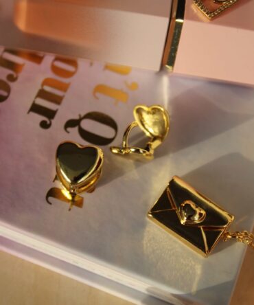 .Zarcillos golden heart (MFW0102-2)