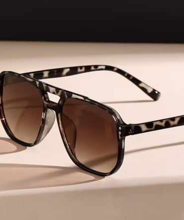 Lentes con marco y cristal de imitación de carey (sc25042744141742933)