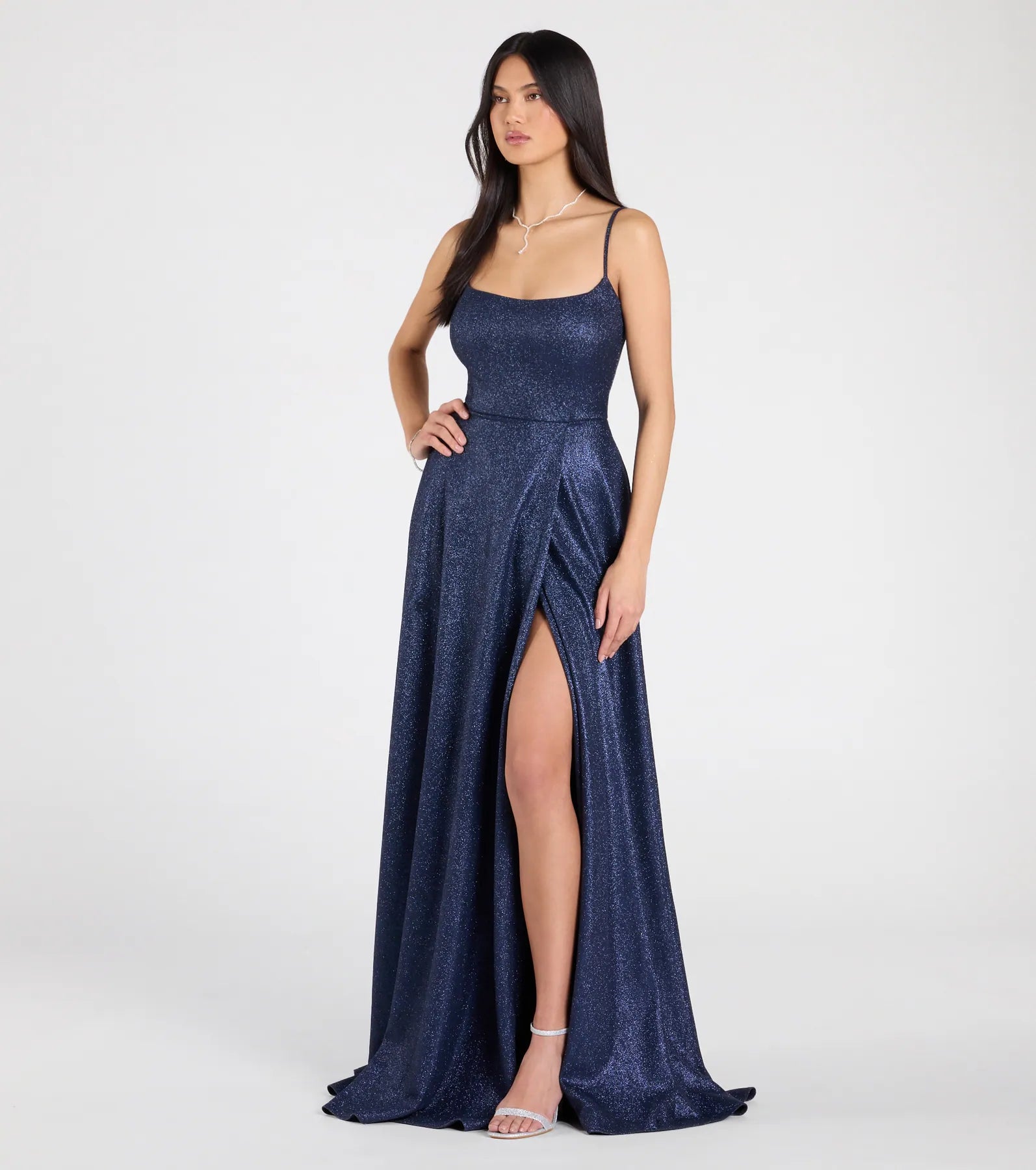 Vestido formal con abertura, cordones, corte en A con brillo en color azul (wndsr9594) - Imagen 5