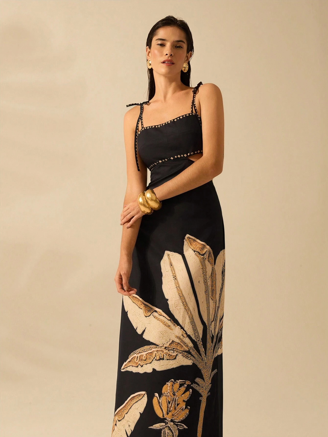 Vestido negro con estampado tropical (sz25051639155785358) - Imagen 4