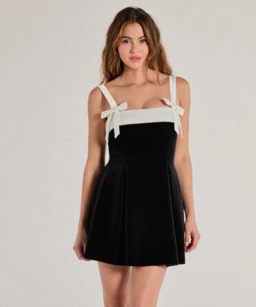 Vestido negro velvet con detalles en lazos blancos (wndsr9604)