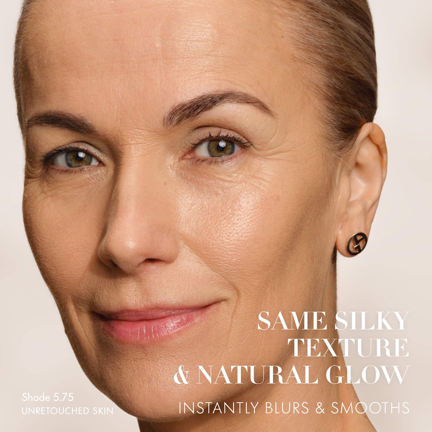 ARMANI - Base de maquillaje líquida Luminous Silk Natural Glow con efecto difuminador y duración de 24 horas - Tono 4.5 - Imagen 6