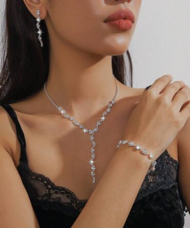 Conjunto de collar, zarcillos y pulsera en plateado con diamante brillos de imitación (sj2403235937392699)